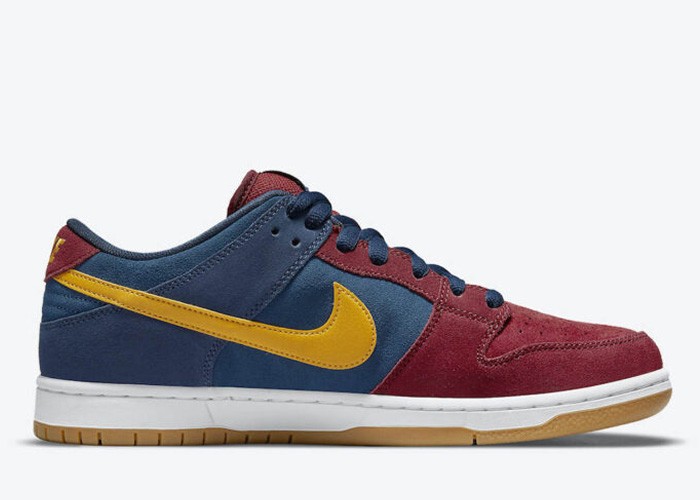 Nike SB Dunk Low 